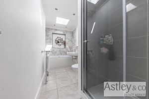 bathroom- click for photo gallery